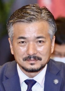 Li Dong (1971)