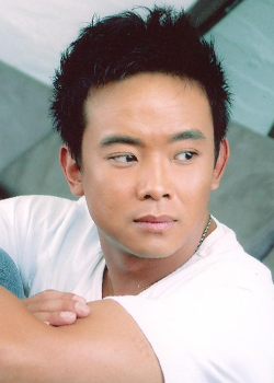 Yang Dong (1974)