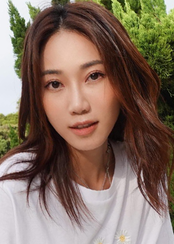 Jessica Tsoi (1984)