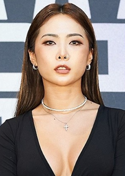 Jeong Ha Nee (Honey J) (1987)