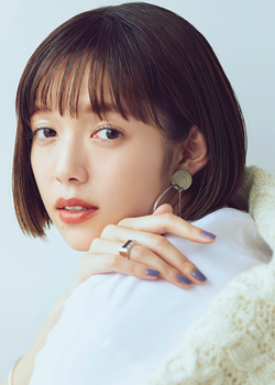 Sato Shiori (1990)