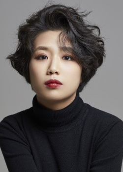 Ahn Ye Eun (1992)