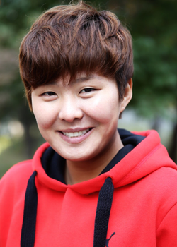 Ji So Yeon (1992)