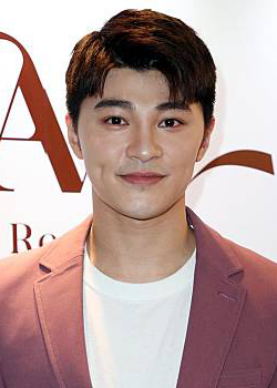 Louis Yu (1992)