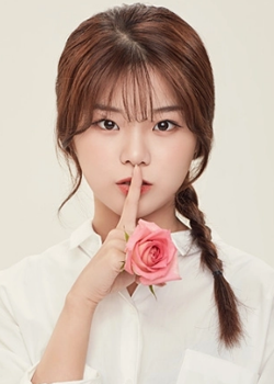 Park Ji Ye (1995)