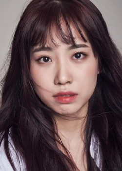 Yoo Ji Yeon (1997)