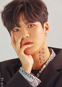 Baek Hyeon Woo (D-CRUNCH) (1999)