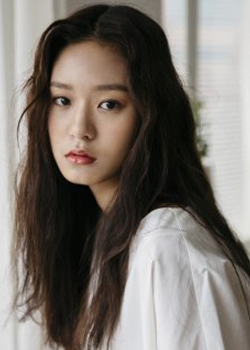 Jo Eun Seo (1999)