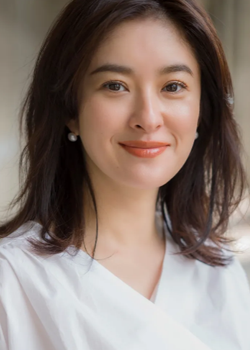 Akimoto Yuki (1976)
