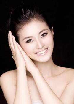Crystal Zheng (1987)