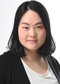 Hashiba Shiori (1989)