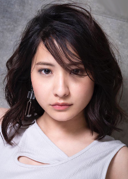 Higa Rino (1992)