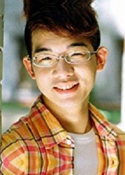 Hu Wei Jie (1988)