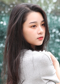 Kim Seo Yeon (1999)