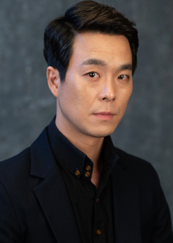 Kwon Tae Jin (1981)
