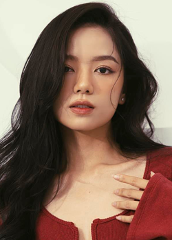 Lê Hạ Anh (1995)