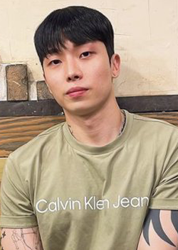 Lee Jeong Ho (Hokeep) (1990)