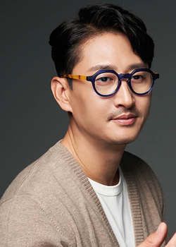 Park Yong Taek (1979)