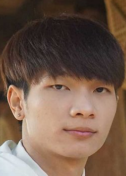 Ryuton Yananthon Kongkham (1990)