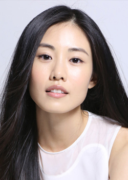 Esther Yang (1987)