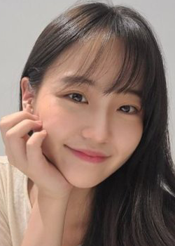 Yoon Eun Seo (1990)